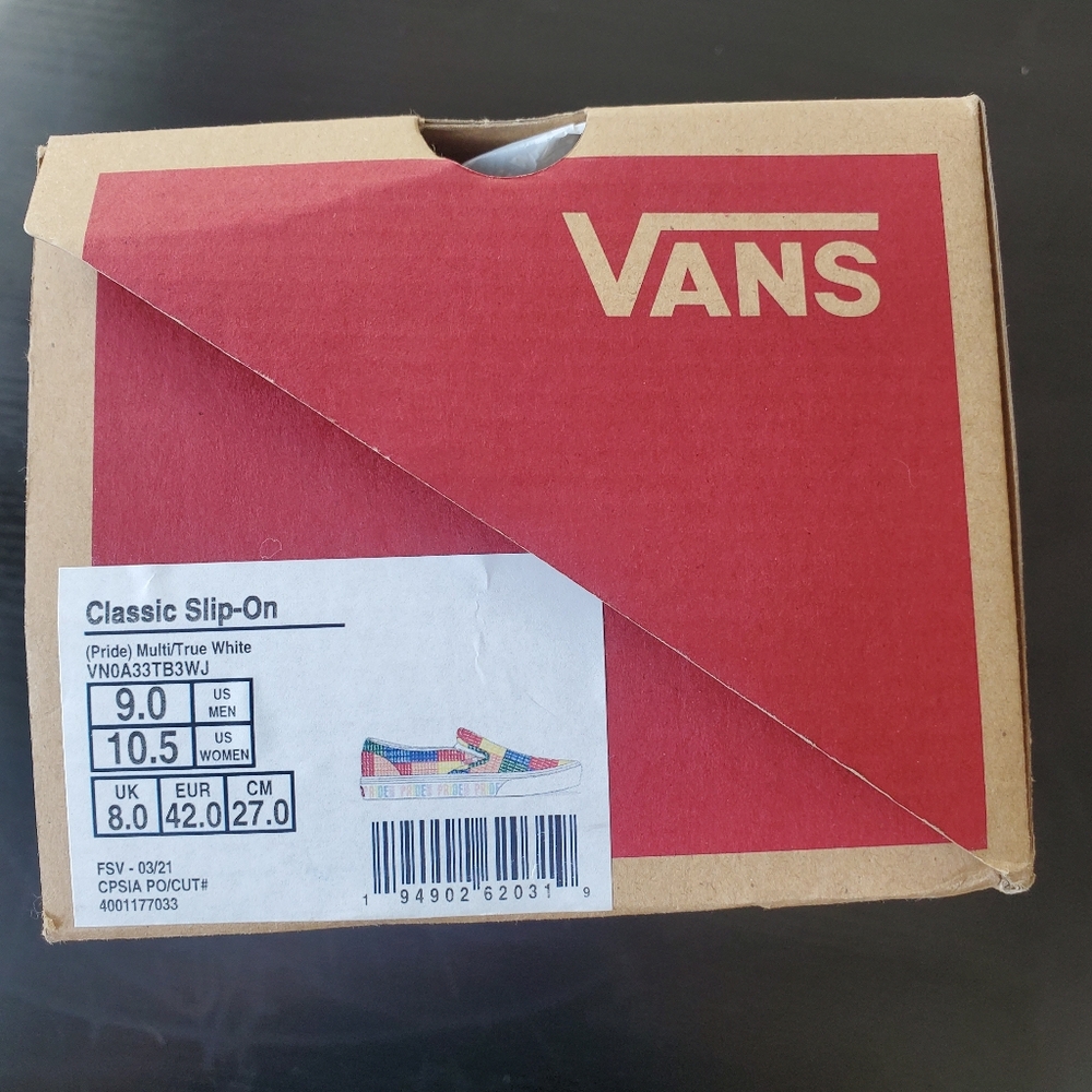 VANS "CLASSIC SLIP ON" SHOES
